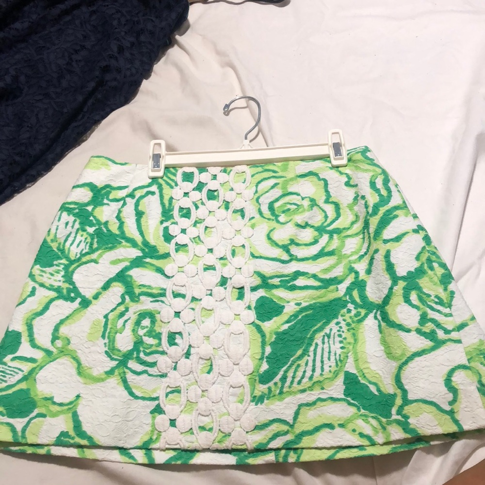 Bright green floral Lilly Pulitzer size 4 skirt